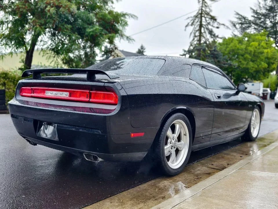 2010 Dodge Challenger 3rd Gen - Image 6 of 17