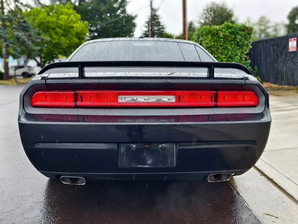 2010 Dodge Challenger 3rd Gen - Image 5 of 17