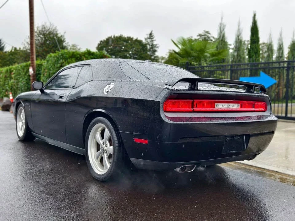 2010 Dodge Challenger 3rd Gen - Image 4 of 17