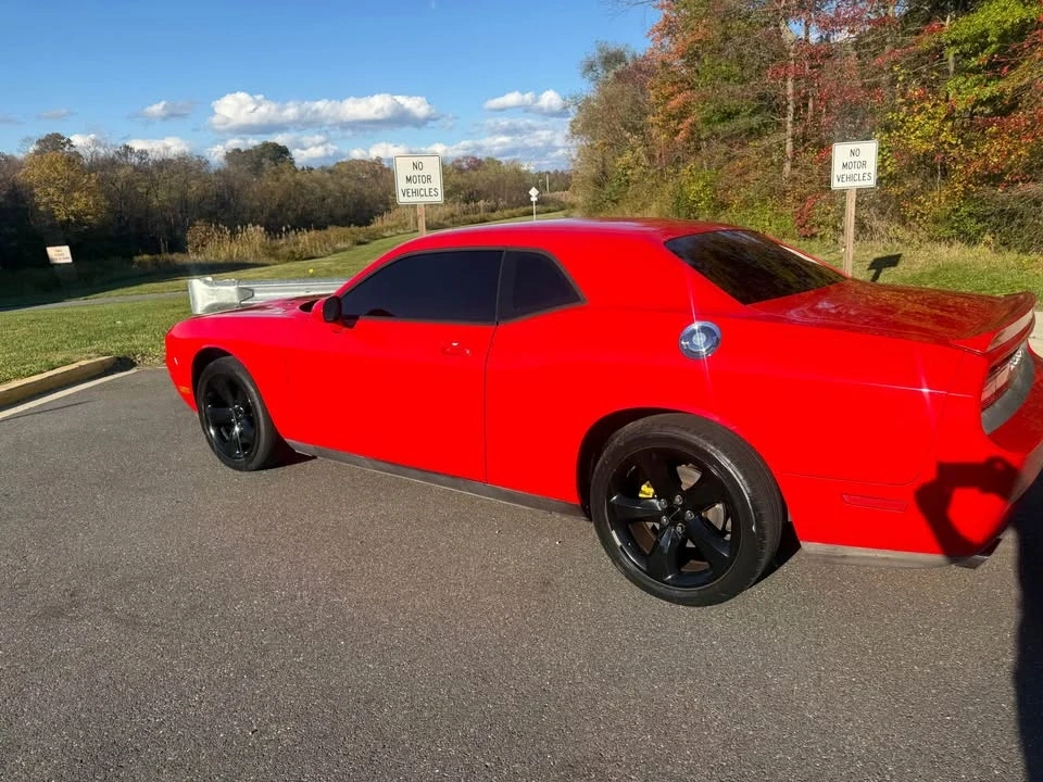 2010 Dodge Challenger 3rd Gen - Image 6 of 10