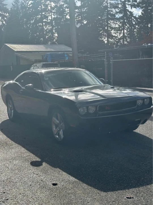 2010 Dodge Challenger 3rd Gen - Image 17 of 17