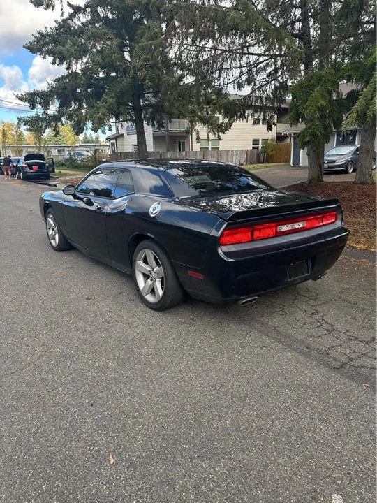 2010 Dodge Challenger 3rd Gen - Image 2 of 17
