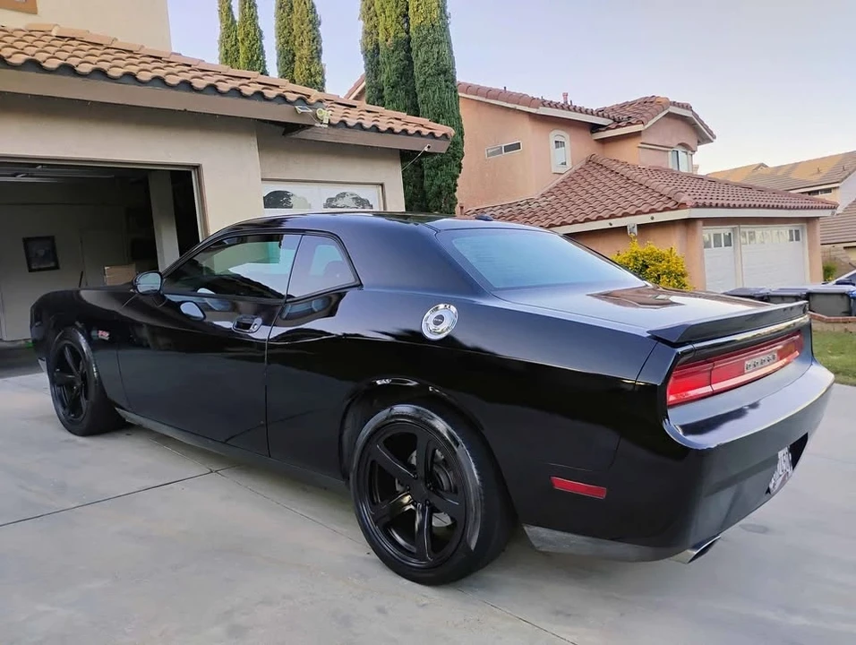 2010 Dodge Challenger 3rd Gen - Image 3 of 7