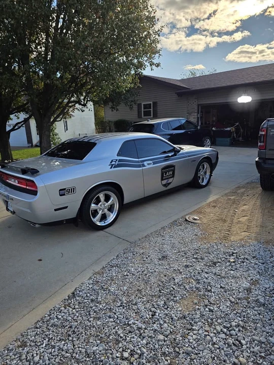 2010 Dodge Challenger 3rd Gen - Image 9 of 19