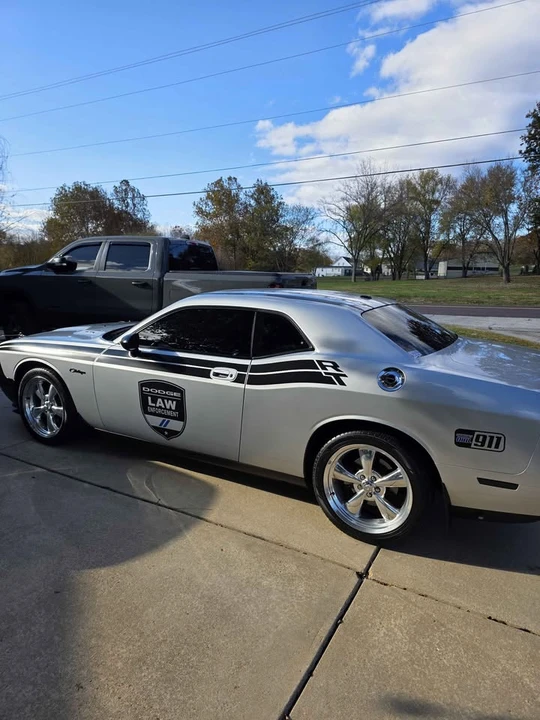 2010 Dodge Challenger 3rd Gen - Image 10 of 19