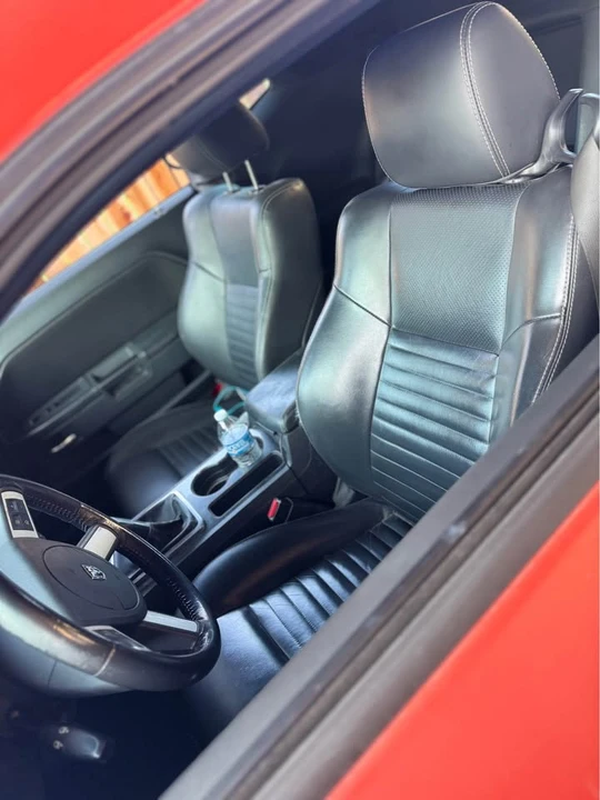 2010 Dodge Challenger 3rd Gen - Image 5 of 9