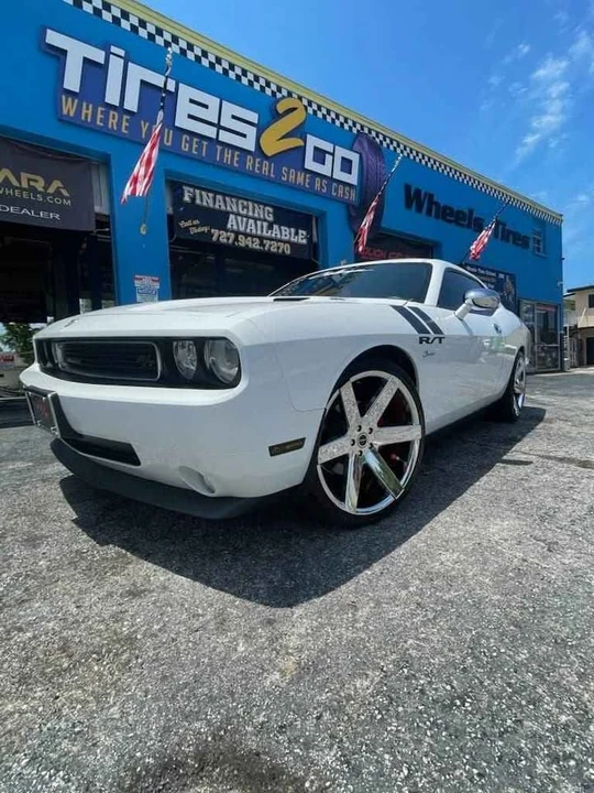 2010 Dodge Challenger 3rd Gen - Image 8 of 8
