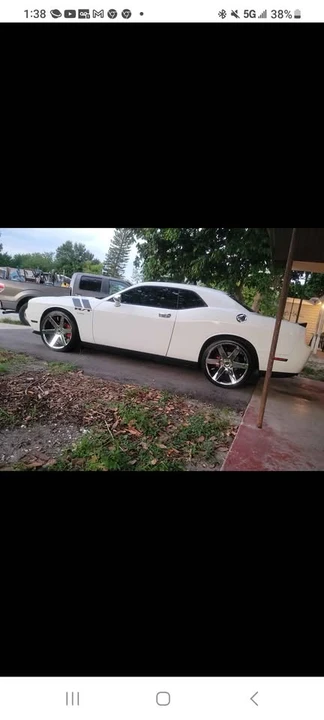 2010 Dodge Challenger 3rd Gen - Image 5 of 8