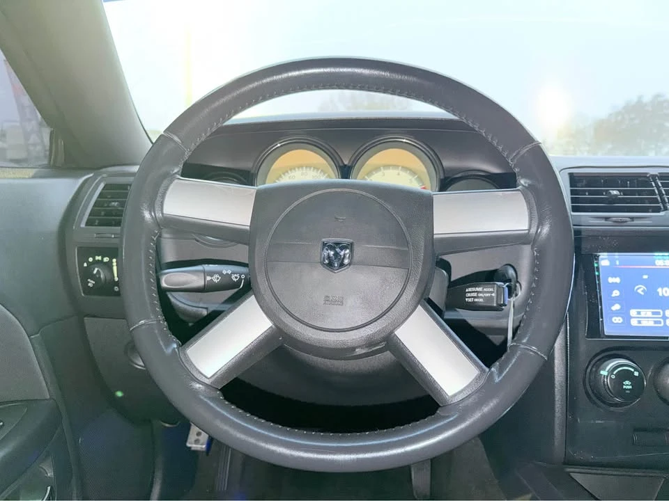 2010 Dodge Challenger 3rd Gen - Image 16 of 16