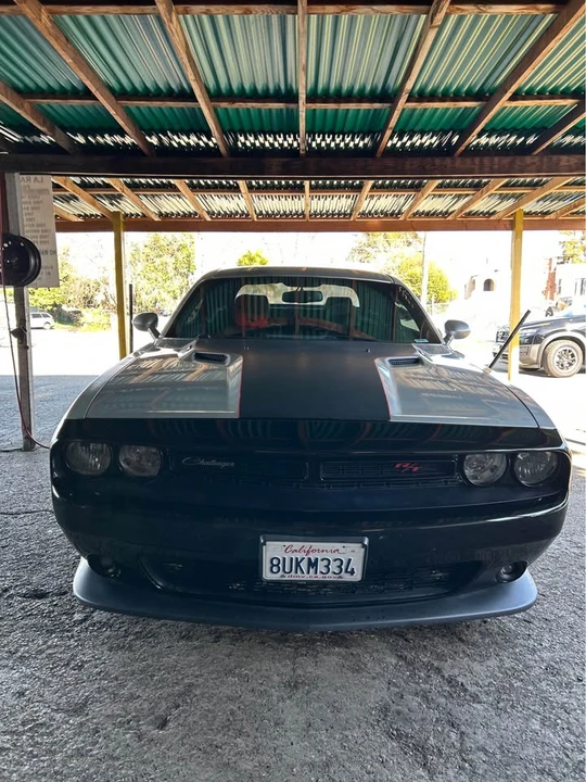 2010 Dodge Challenger 3rd Gen - Image 3 of 4