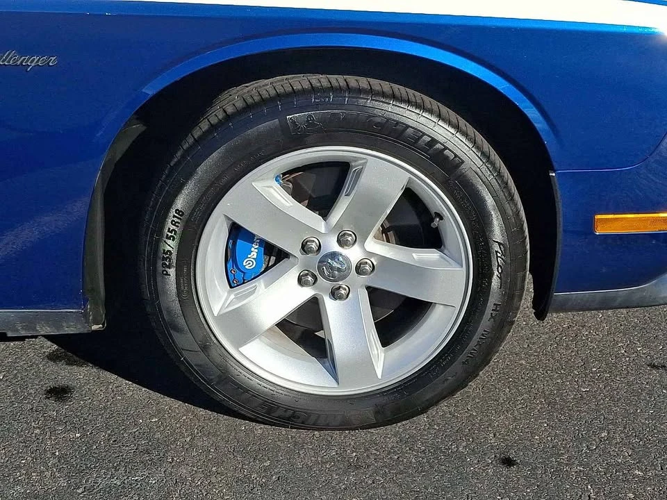 2010 Dodge Challenger 3rd Gen - Image 6 of 19