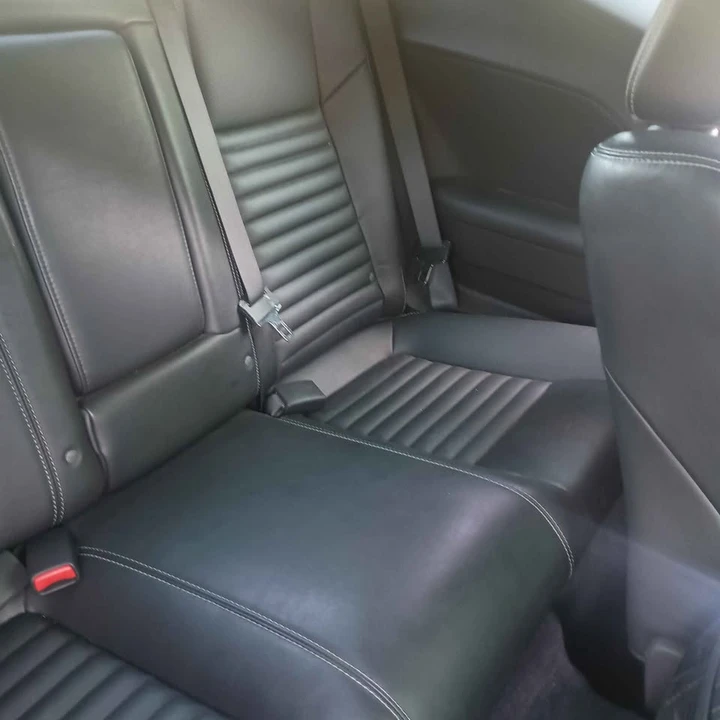 2010 Dodge Challenger 3rd Gen - Image 9 of 10