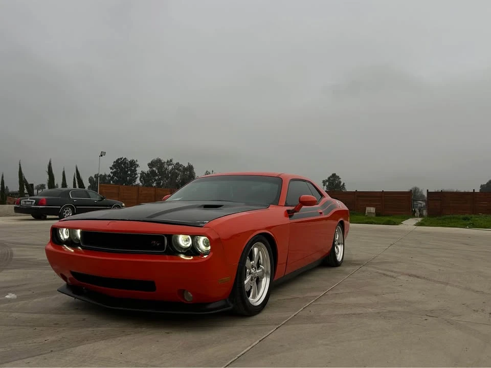 2010 Dodge Challenger 3rd Gen - Image 9 of 9