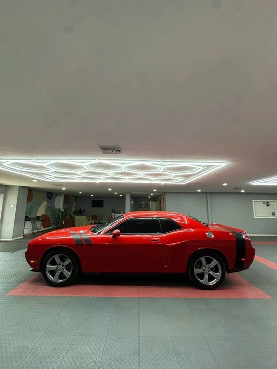 2010 Dodge Challenger 3rd Gen - Image 2 of 13