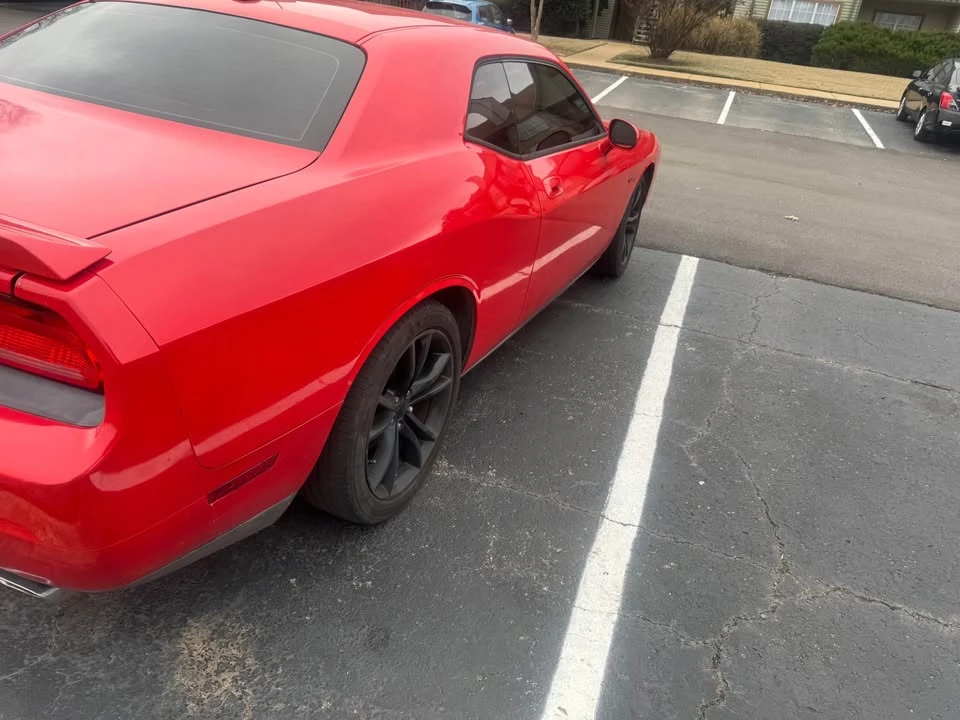 2010 Dodge Challenger 3rd Gen - Image 2 of 3