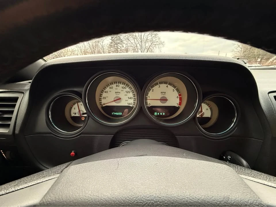 2010 Dodge Challenger 3rd Gen - Image 4 of 4