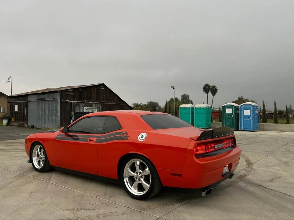 2010 Dodge Challenger 3rd Gen - Image 7 of 9