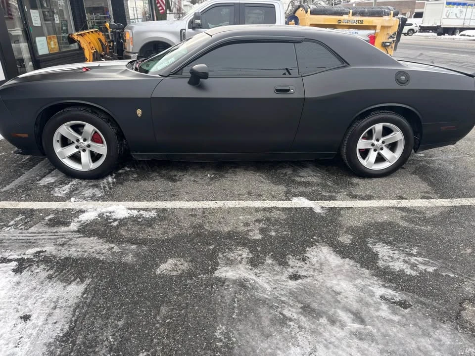 2010 Dodge Challenger 3rd Gen - Image 4 of 10