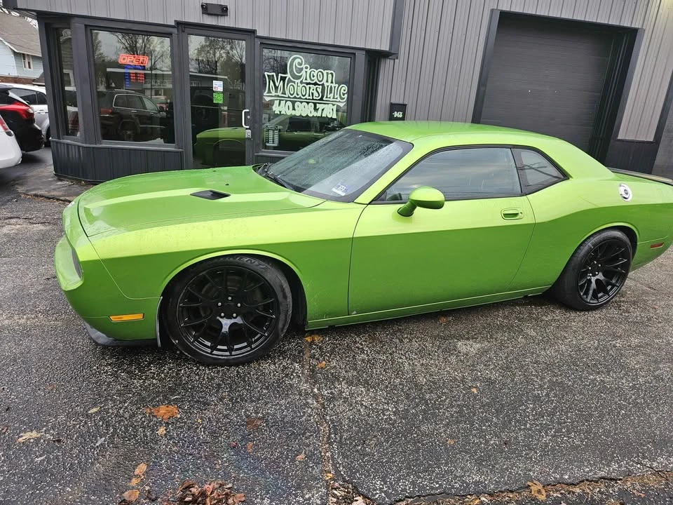 2010 Dodge Challenger 3rd Gen - Image 2 of 20