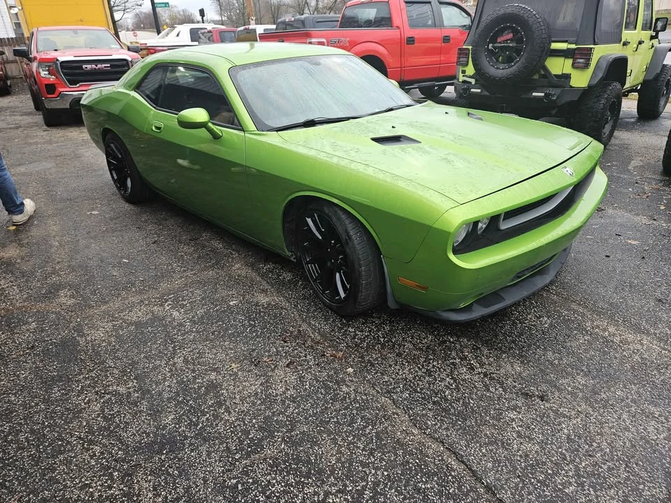 2010 Dodge Challenger 3rd Gen - Image 5 of 18