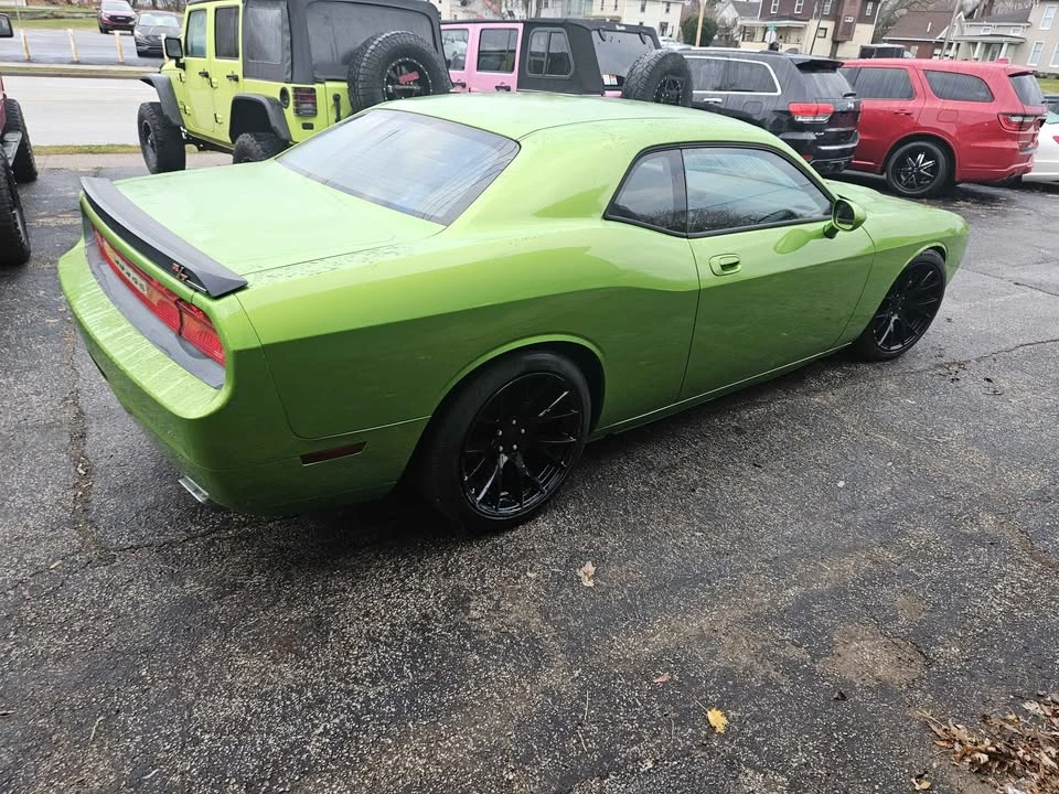 2010 Dodge Challenger 3rd Gen - Image 7 of 18