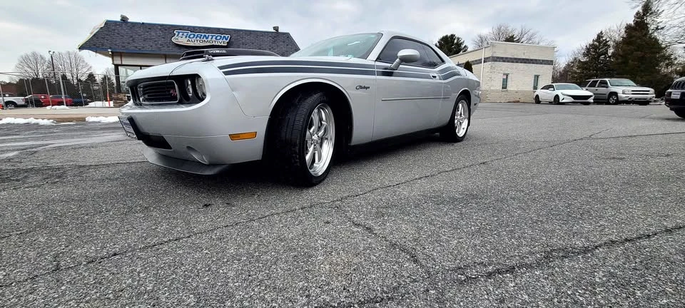 2010 Dodge Challenger 3rd Gen - Image 3 of 9