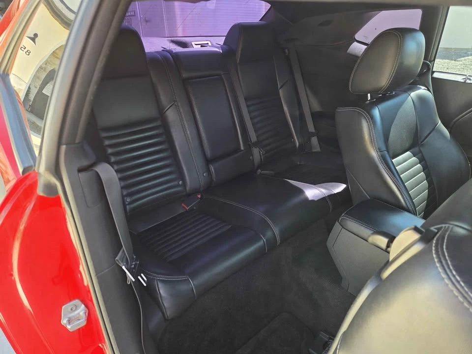 2010 Dodge Challenger 3rd Gen - Image 9 of 11