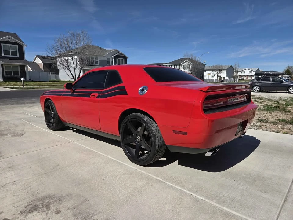 2010 Dodge Challenger 3rd Gen - Image 2 of 11