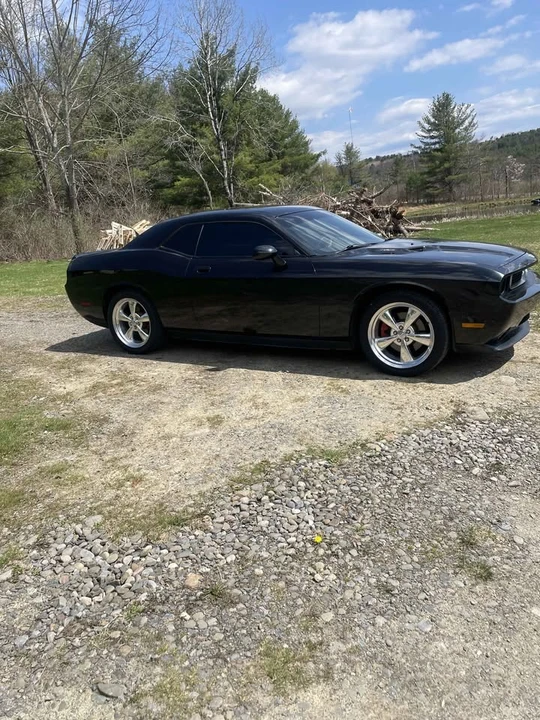 2010 Dodge Challenger 3rd Gen - Image 3 of 4