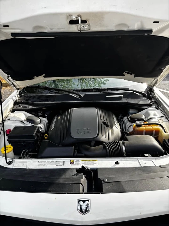 2010 Dodge Challenger 3rd Gen - Image 11 of 11