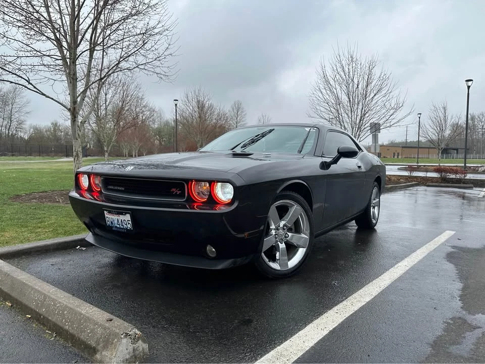 2010 Dodge Challenger 3rd Gen - Image 4 of 8