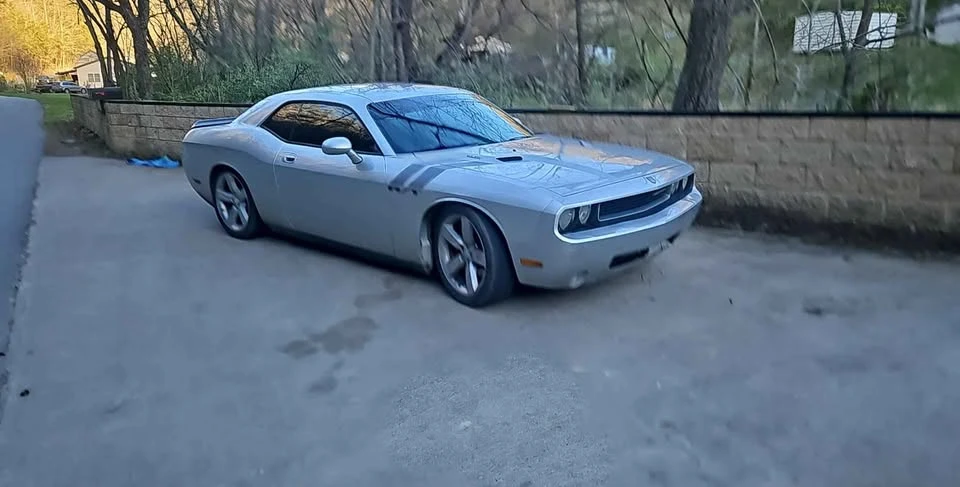 2010 Dodge Challenger 3rd Gen - Image 9 of 9