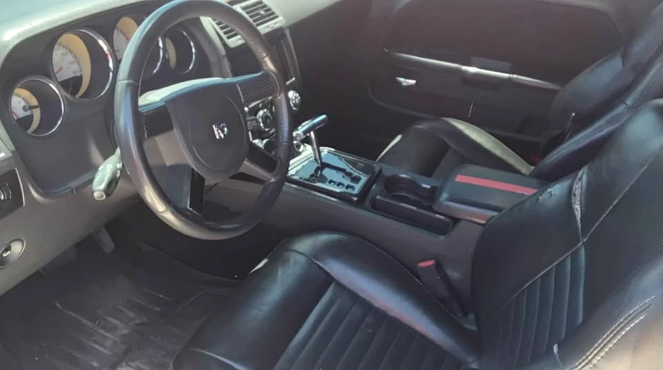 2010 Dodge Challenger 3rd Gen - Image 3 of 6