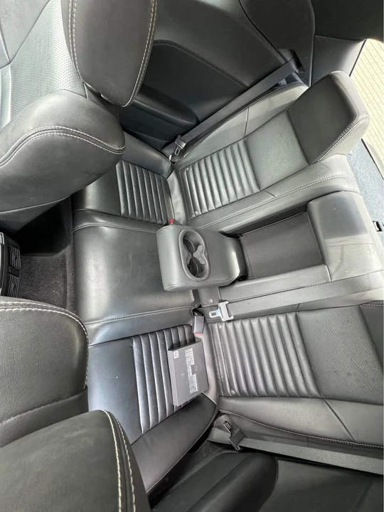2010 Dodge Challenger 3rd Gen - Image 7 of 8