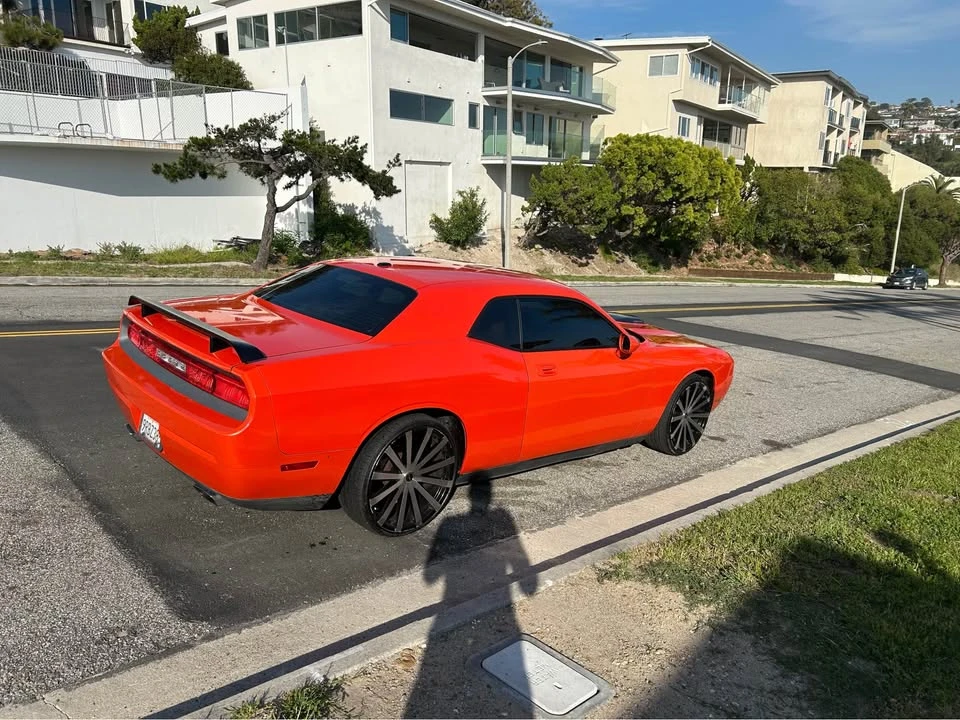 2010 Dodge Challenger 3rd Gen - Image 7 of 10
