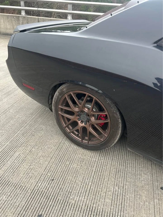 2010 Dodge Challenger 3rd Gen - Image 11 of 11