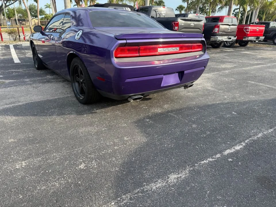 2010 Dodge Challenger 3rd Gen - Image 5 of 9