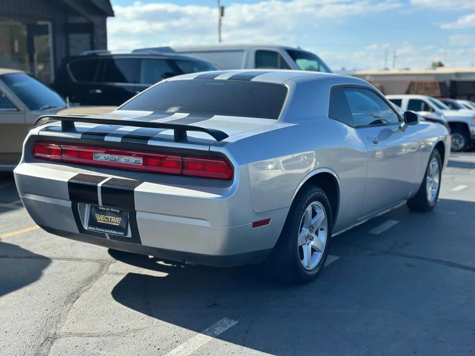 2010 Dodge Challenger 3rd Gen - Image 6 of 14