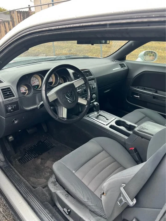 2010 Dodge Challenger 3rd Gen - Image 5 of 5