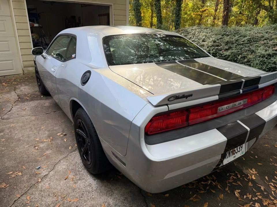 2010 Dodge Challenger 3rd Gen - Image 3 of 13