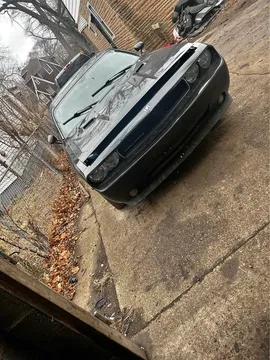 2010 Dodge Challenger SE Coupe 2D