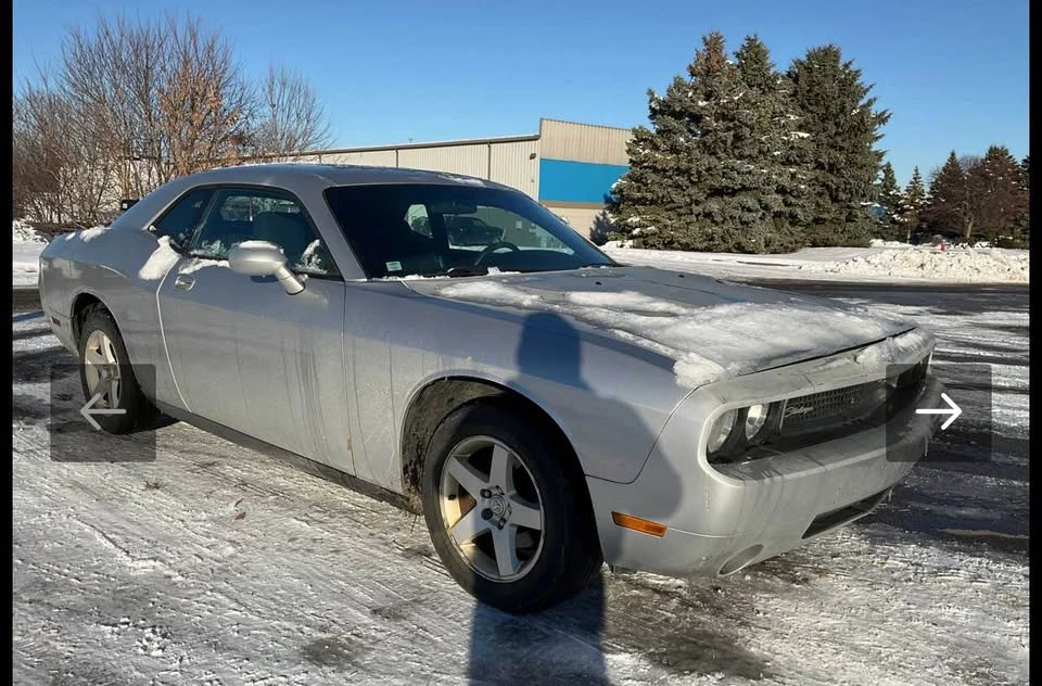 2010 Dodge Challenger 3rd Gen - Image 2 of 3