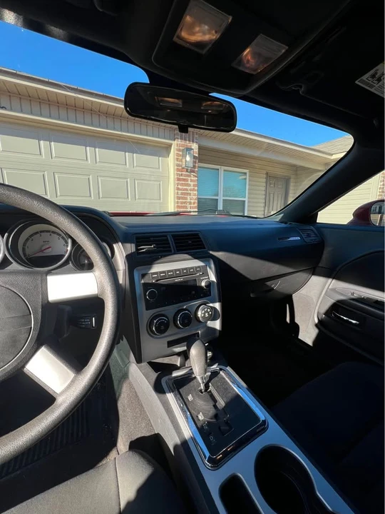 2010 Dodge Challenger 3rd Gen - Image 7 of 10