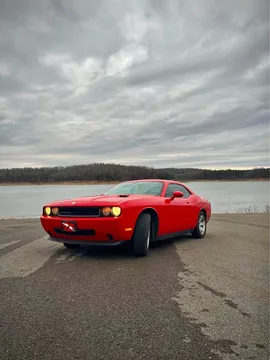 2010 Dodge Challenger SE Coupe