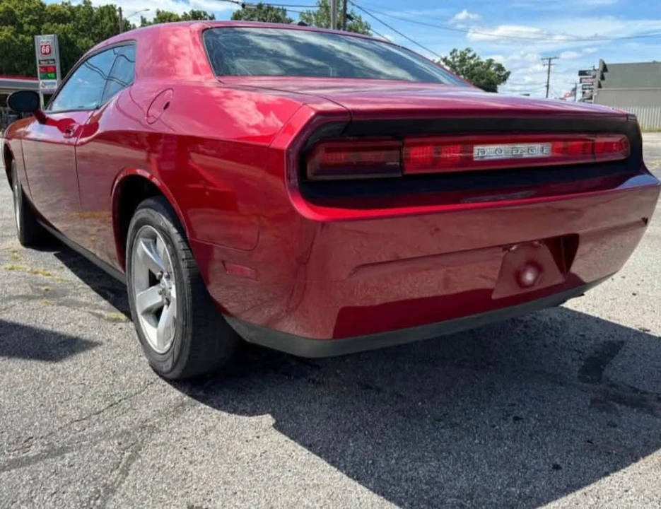 2010 Dodge Challenger 3rd Gen - Image 3 of 3