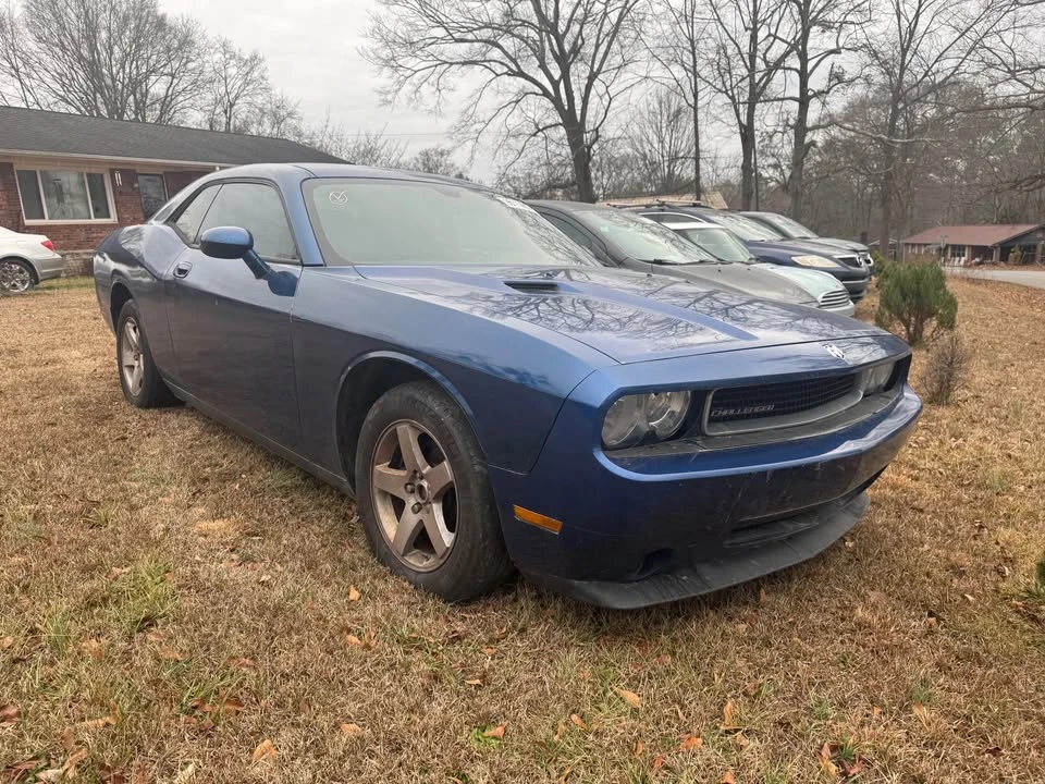 2010 Dodge Challenger 3rd Gen - Image 3 of 6