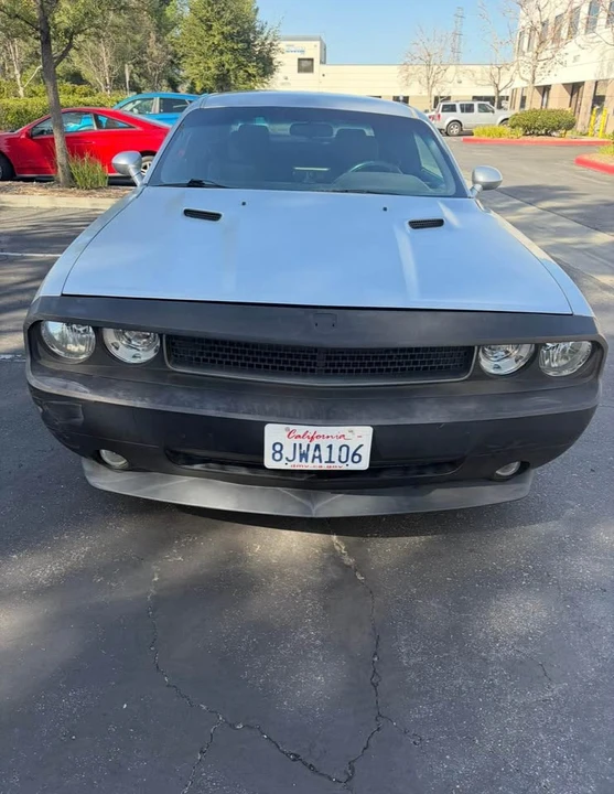 2010 Dodge Challenger 3rd Gen - Image 2 of 14