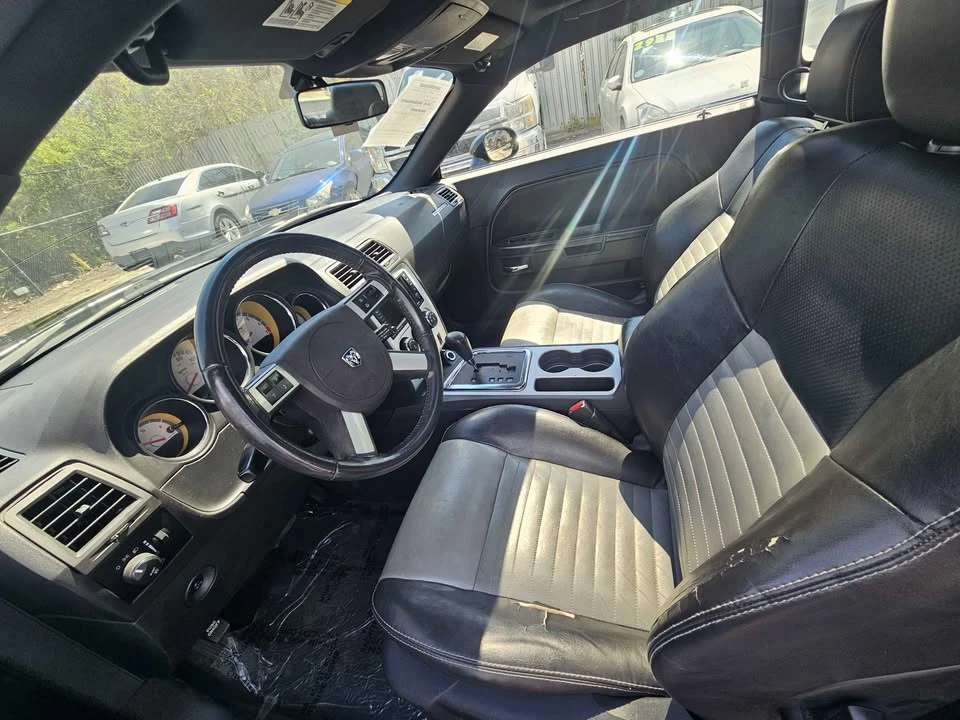 2010 Dodge Challenger 3rd Gen - Image 10 of 12