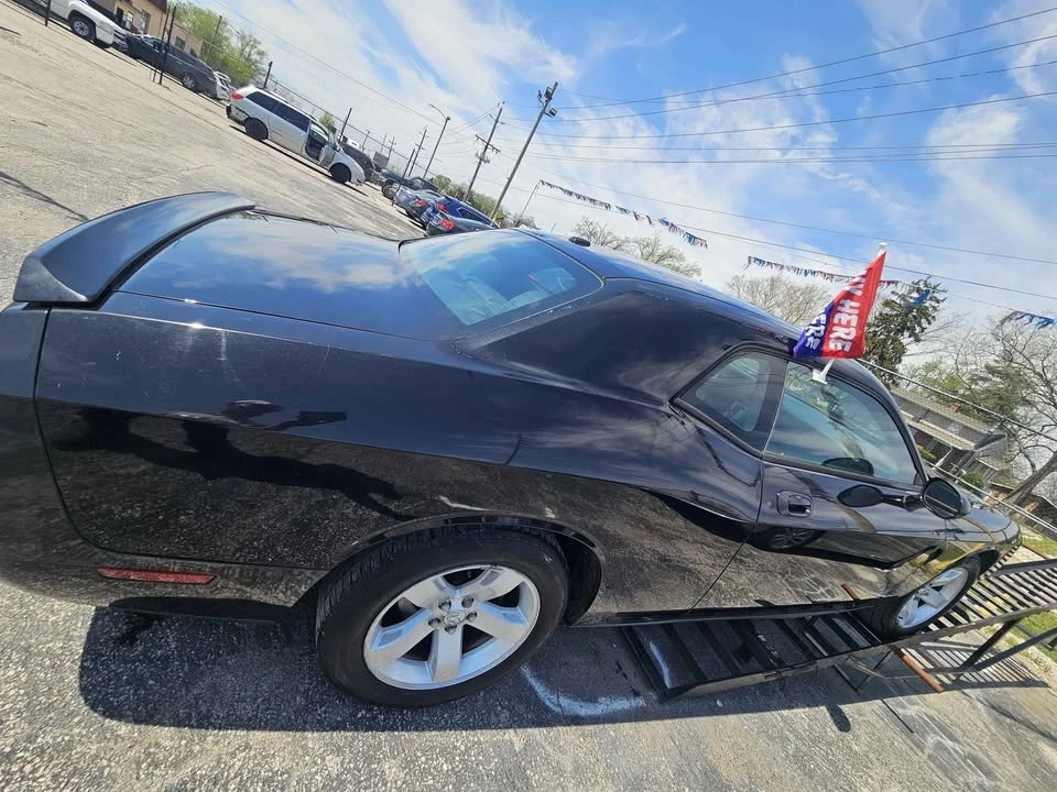 2010 Dodge Challenger 3rd Gen - Image 6 of 12