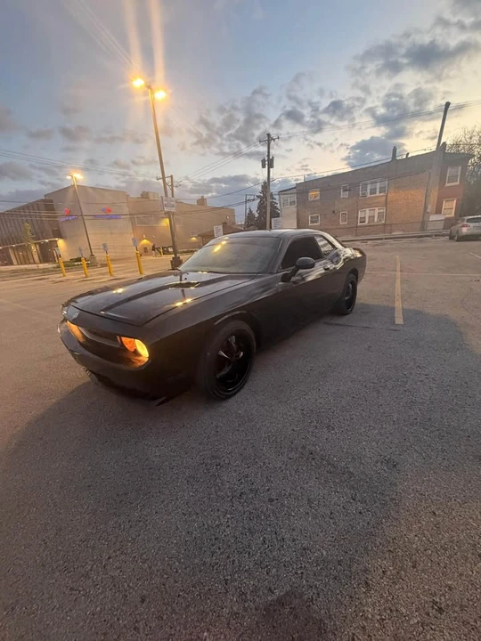 2010 Dodge Challenger 3rd Gen - Image 4 of 8